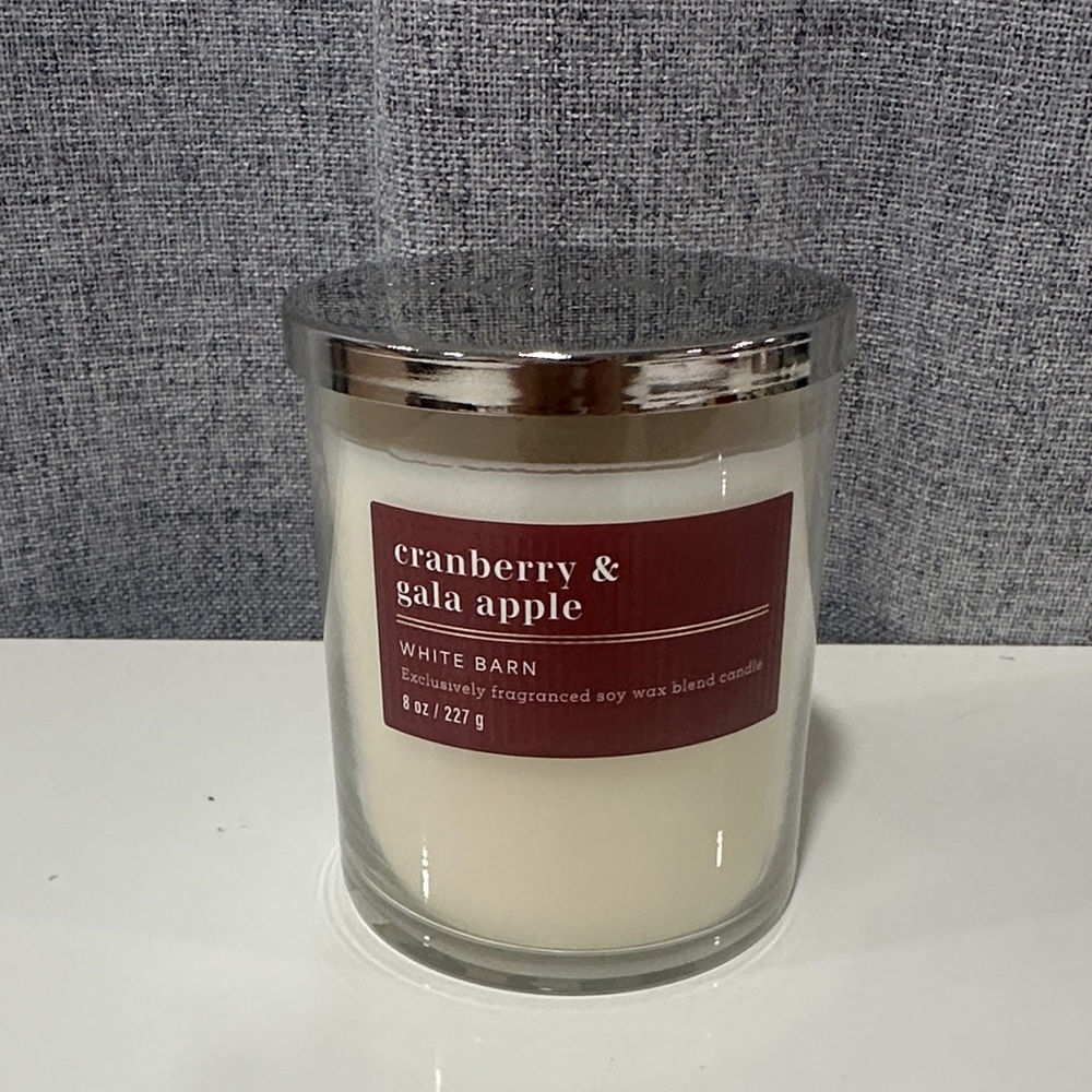 White Barn Cranberry & Gala Apple one wick candle. 8oz. Brand new
